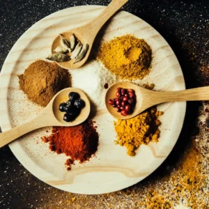 spices-decoration-with-wooden-plate